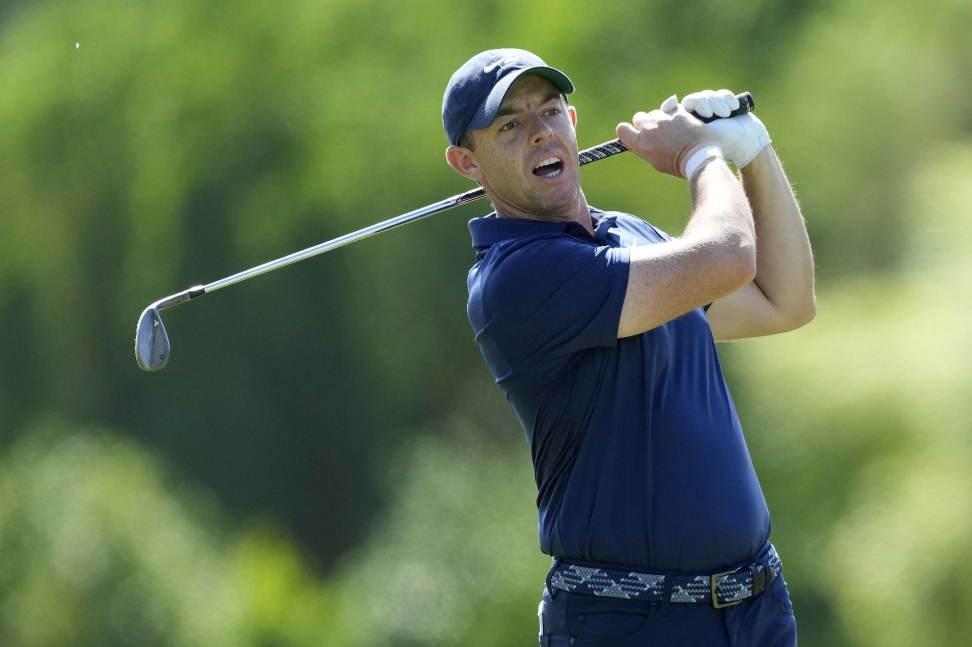 Rory McIlroy of Northern Ireland plays his second shot on the 3rd hole during the round two of the DP World Tour Championship (Image via AP Photo)