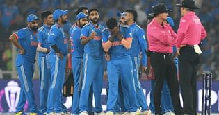 भारत की वर्ल्ड कप हार पर आई भावुक प्रतिक्रियाएं, लोगों ने टीम इंडिया को लगाई फटकार