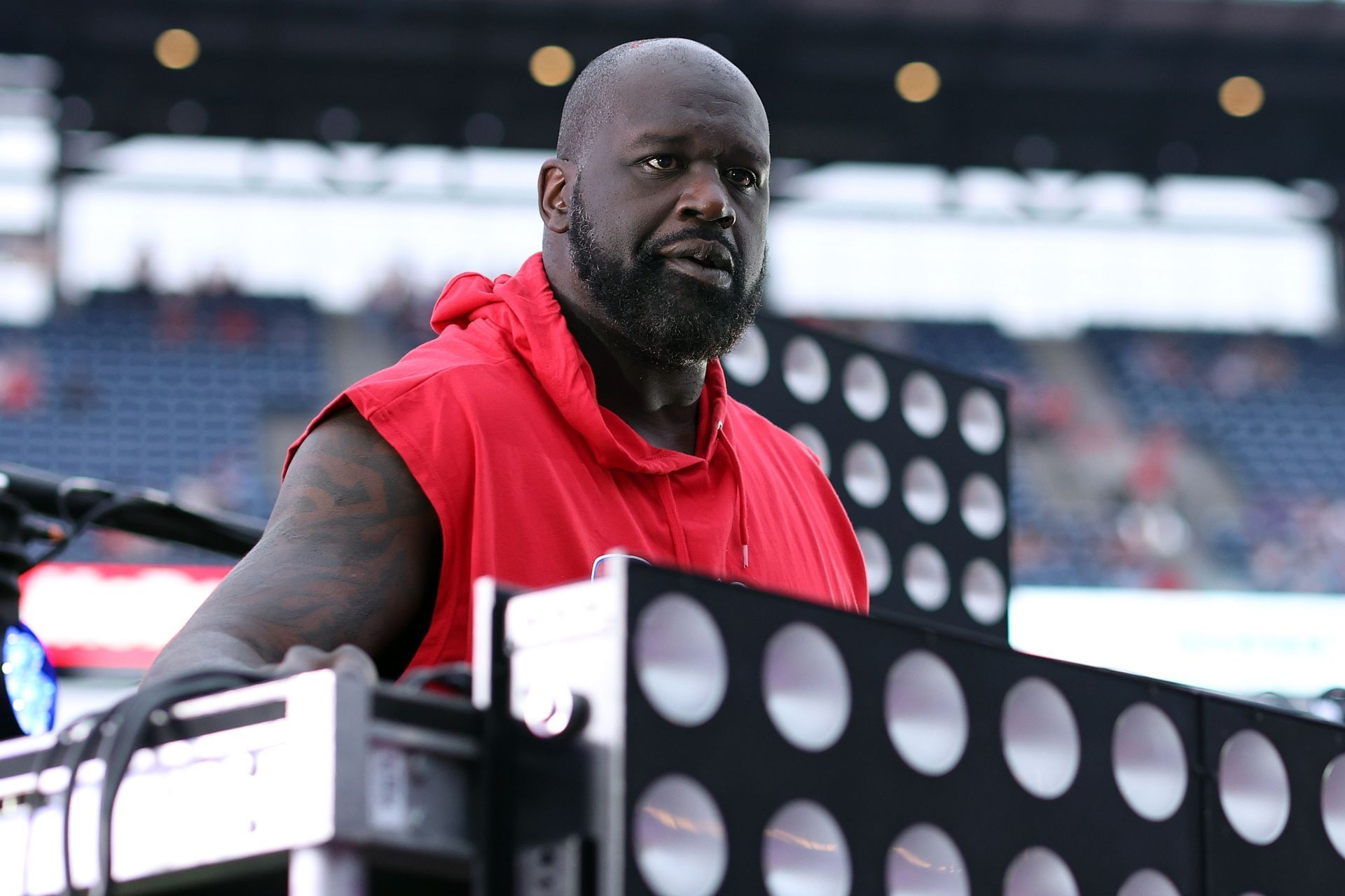 Shaquille O&#039;Neal as DJ Diesel in Philadelphia