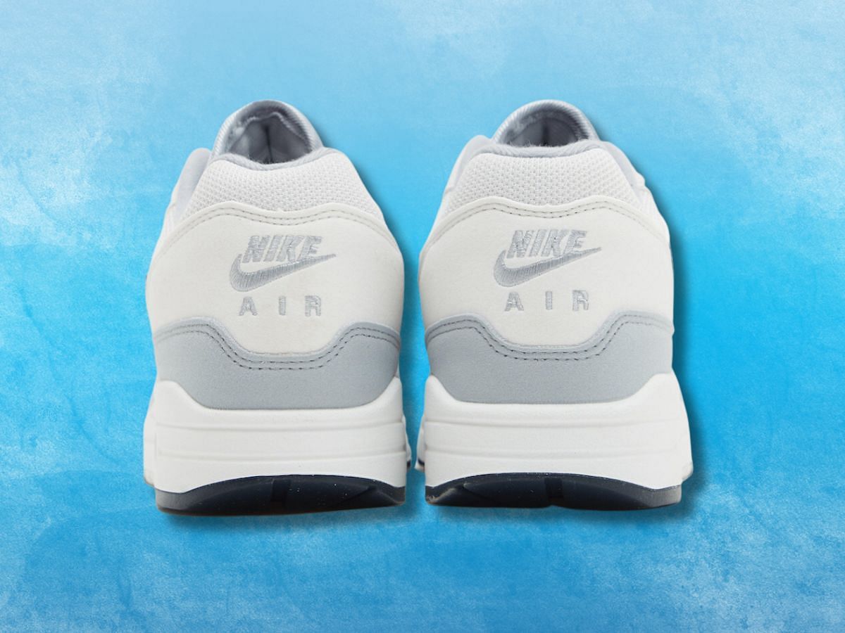 Nike Air Max 1 Pure Platinum/Dark Obsidian sneakers (Image via Sneaker News)