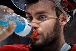 Eddie Lack roasts Oiler fan citing Edmonton's recent netminding struggles - "So used to below average goaltending"