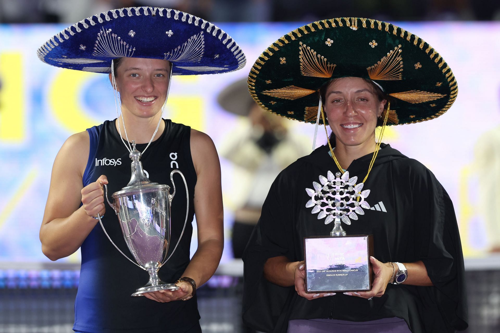Iga Swiatek and Jessica Pegula at the 2023 WTA Finals