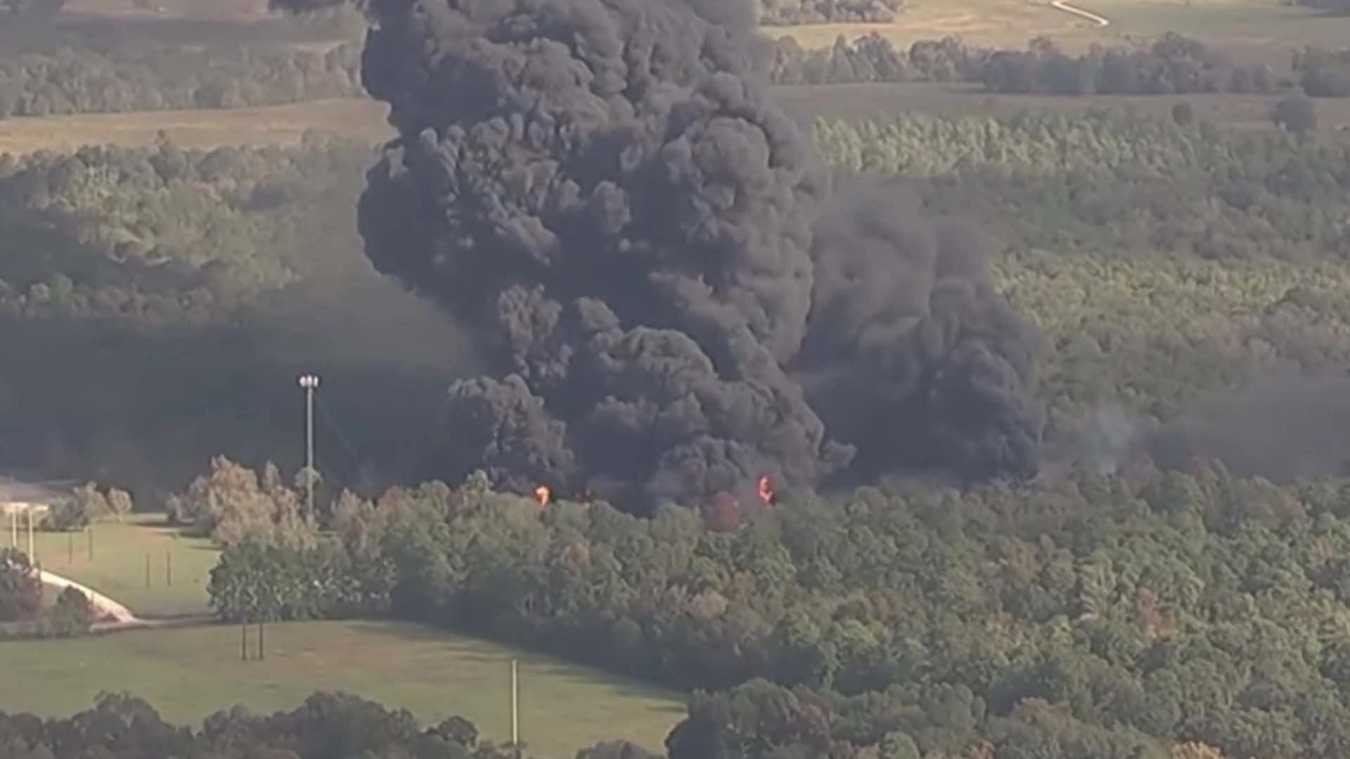 A massive explosion and subsequent fire lead to stay-at-home orders at Shepherd, Texas (Image via YouTube/@Gurdian News)