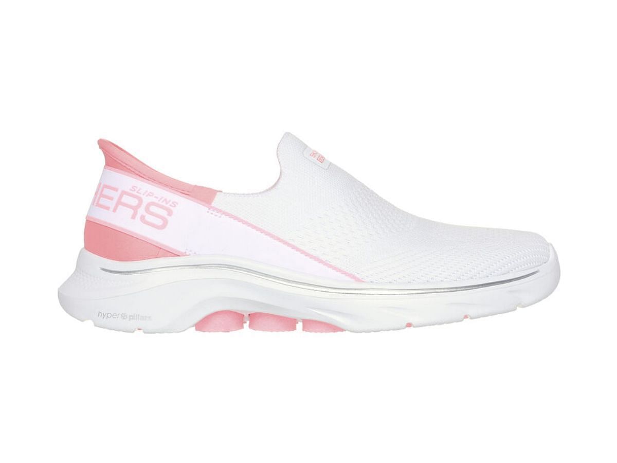 The GO WALK 7 &quot;Mia&quot; sneakers (Image via Skechers)