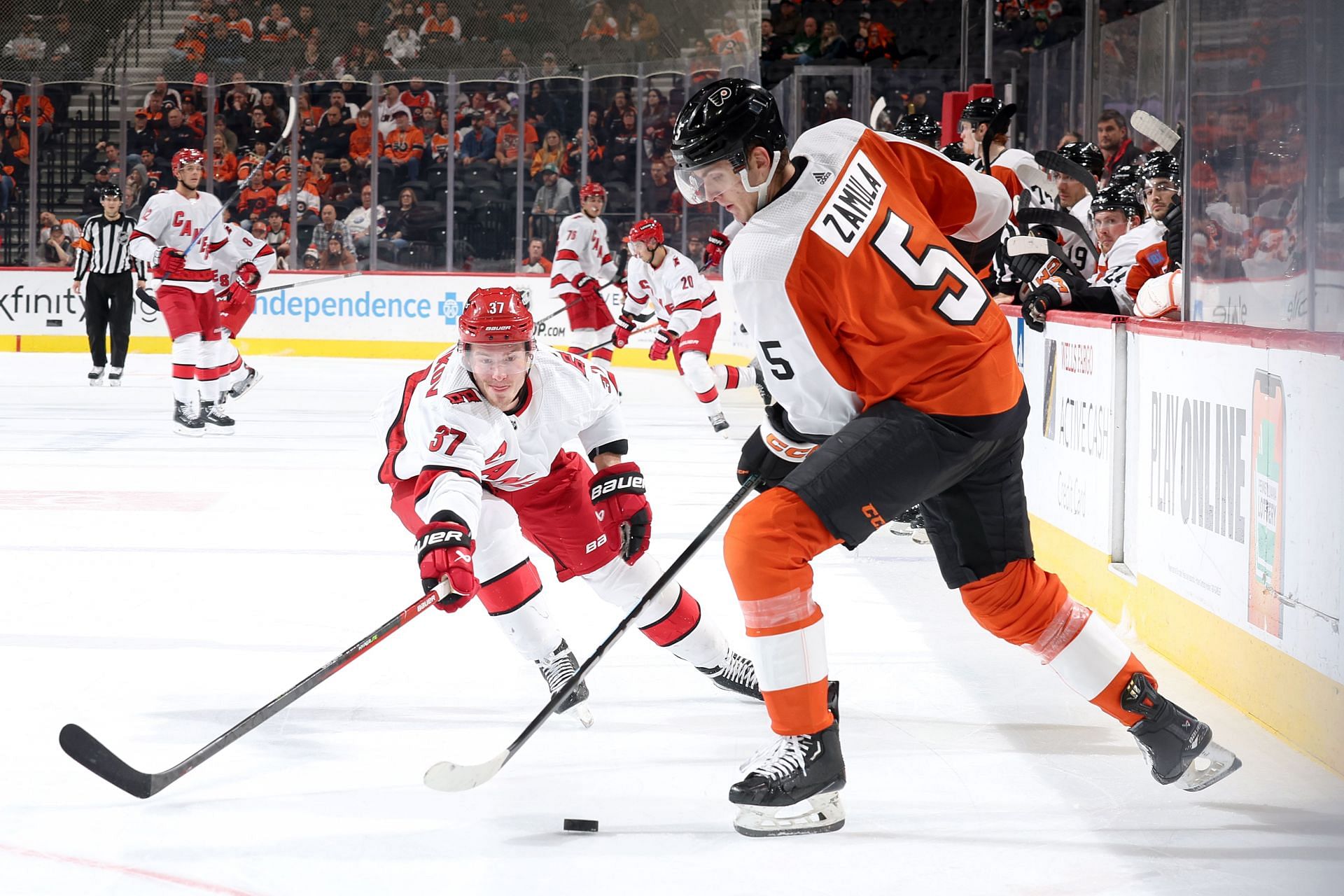 Carolina Hurricanes v Philadelphia Flyers