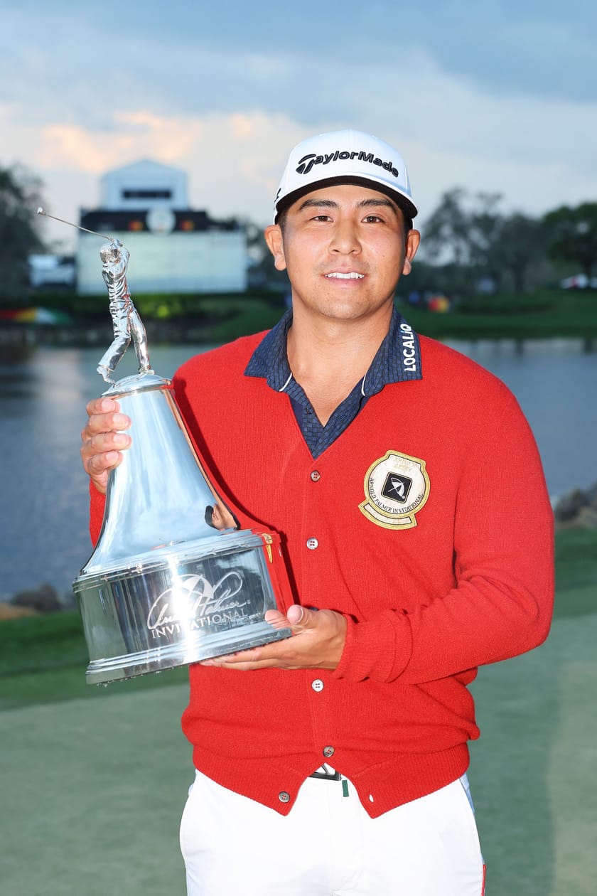 What's in Kurt Kitayama's bag?