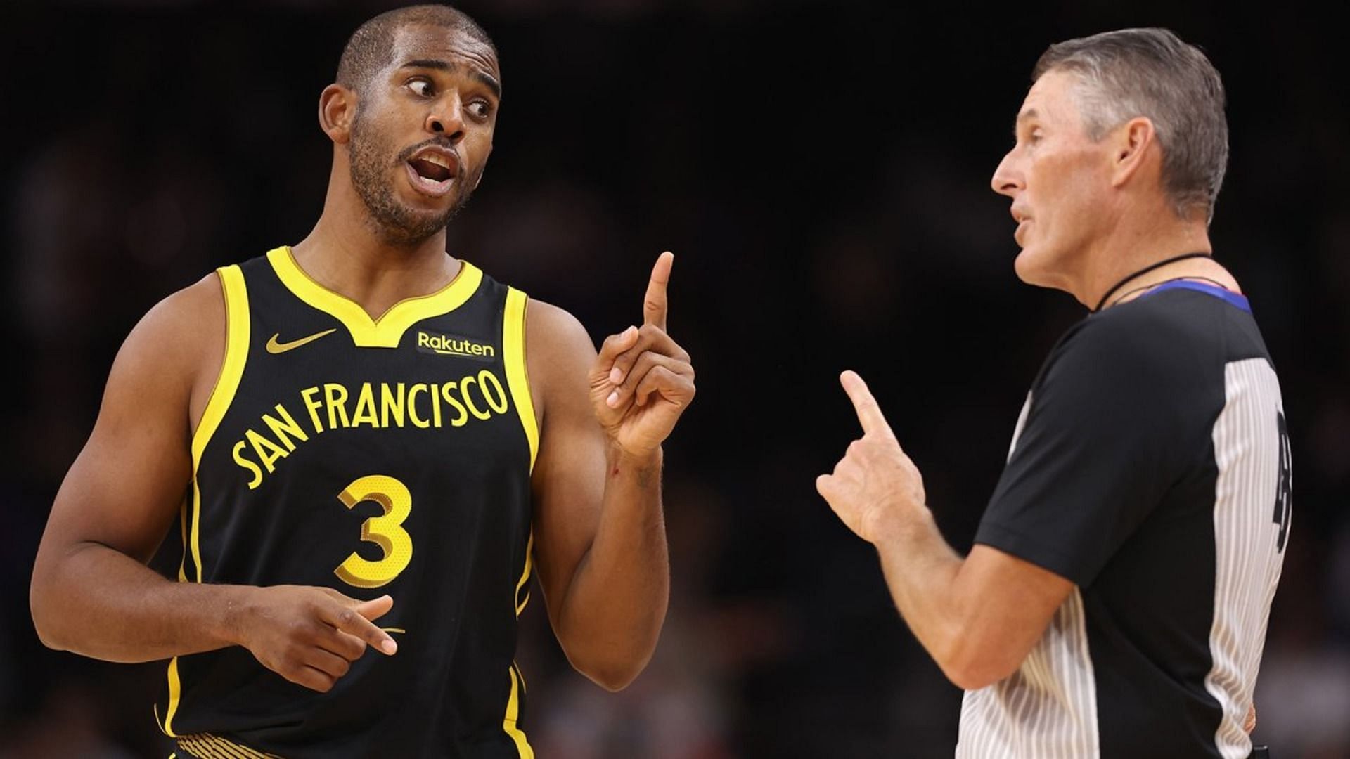 Chris Paul and NBA referee Scott Foster in a heated argument  