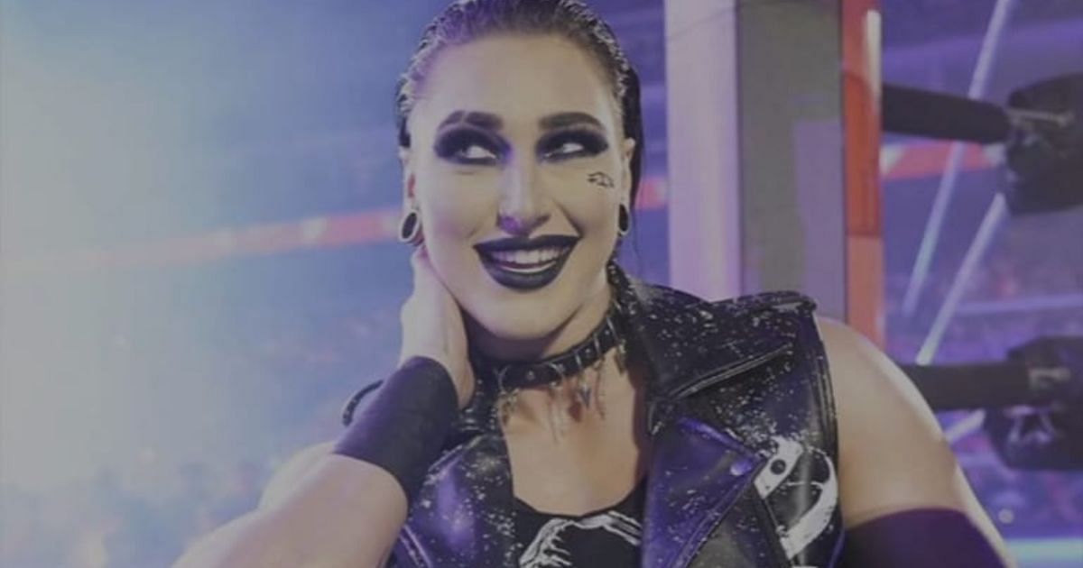 Former WWE Champion Sends An Adorable Three Word Message To Rhea Ripley After RAW