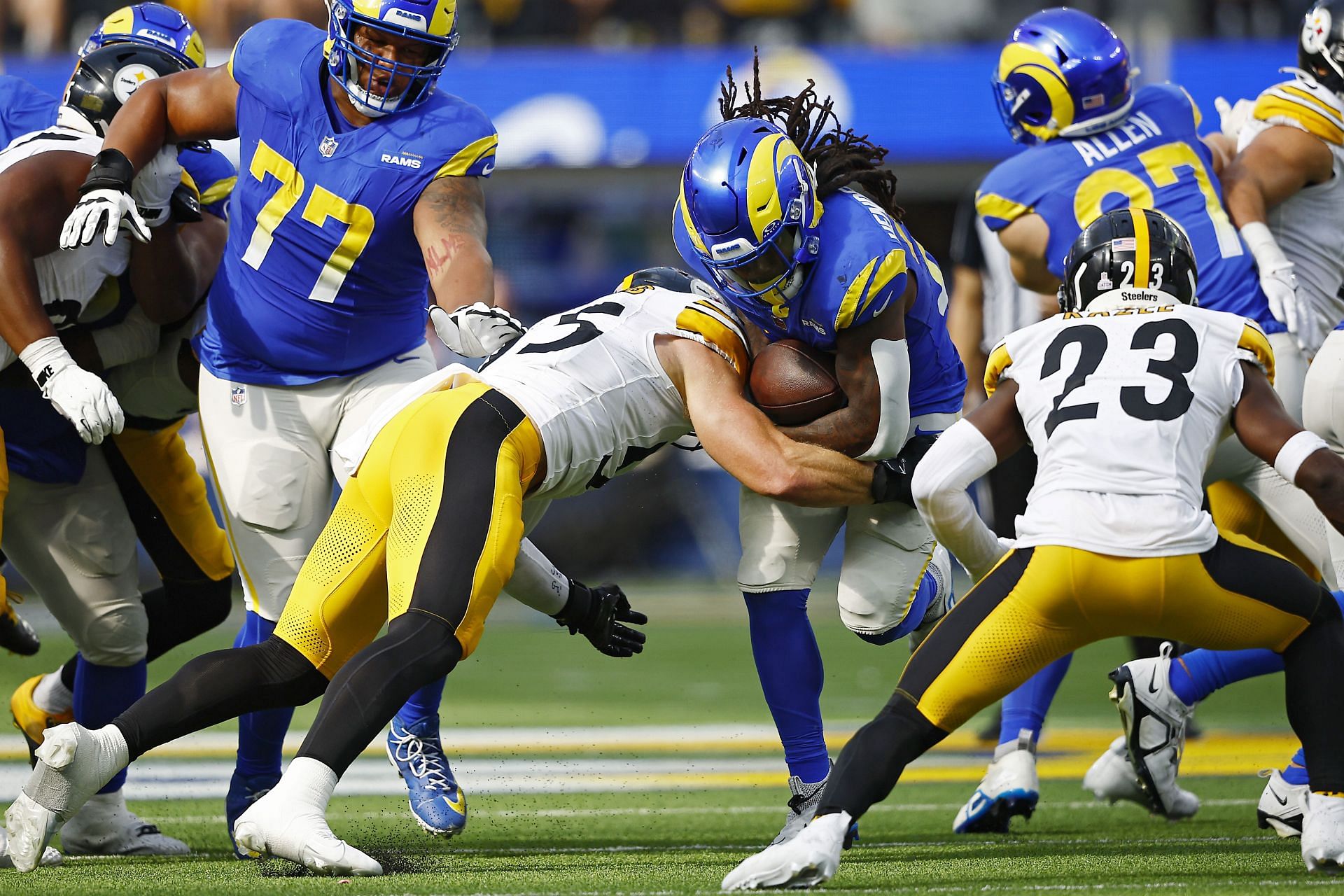 Cole Holcomb makes a tackle during Pittsburgh Steelers v Los Angeles Rams