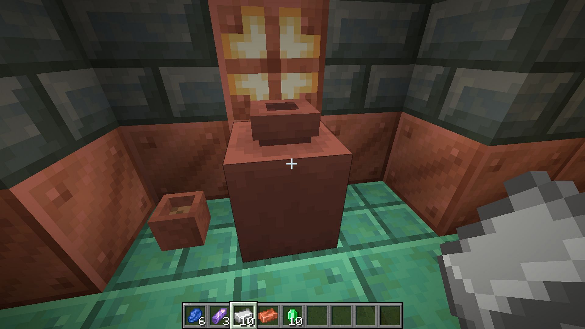 Pots can be broken to obtain some great loot in Minecraft (Image via Mojang)