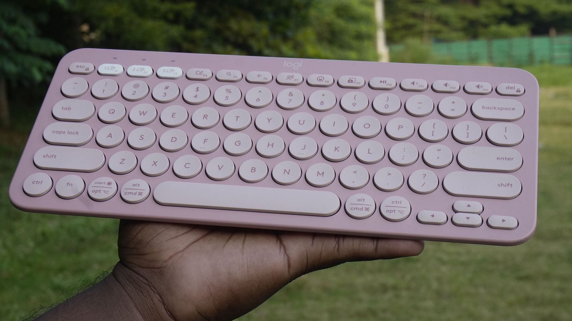 The Logitech K380s keyboard (Image via Sportskeeda)