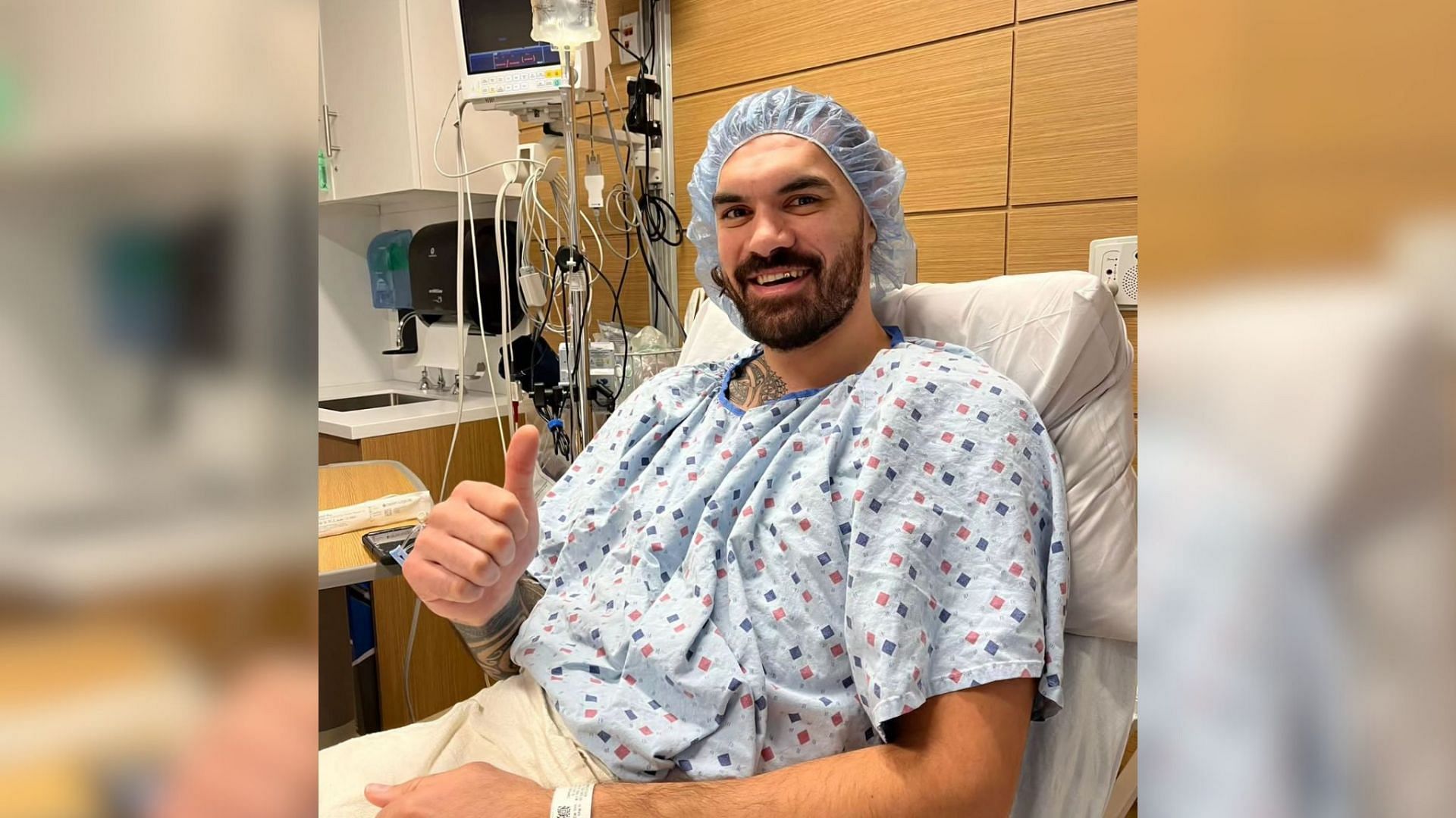Steven Adams poses for a photo after his PCL surgery