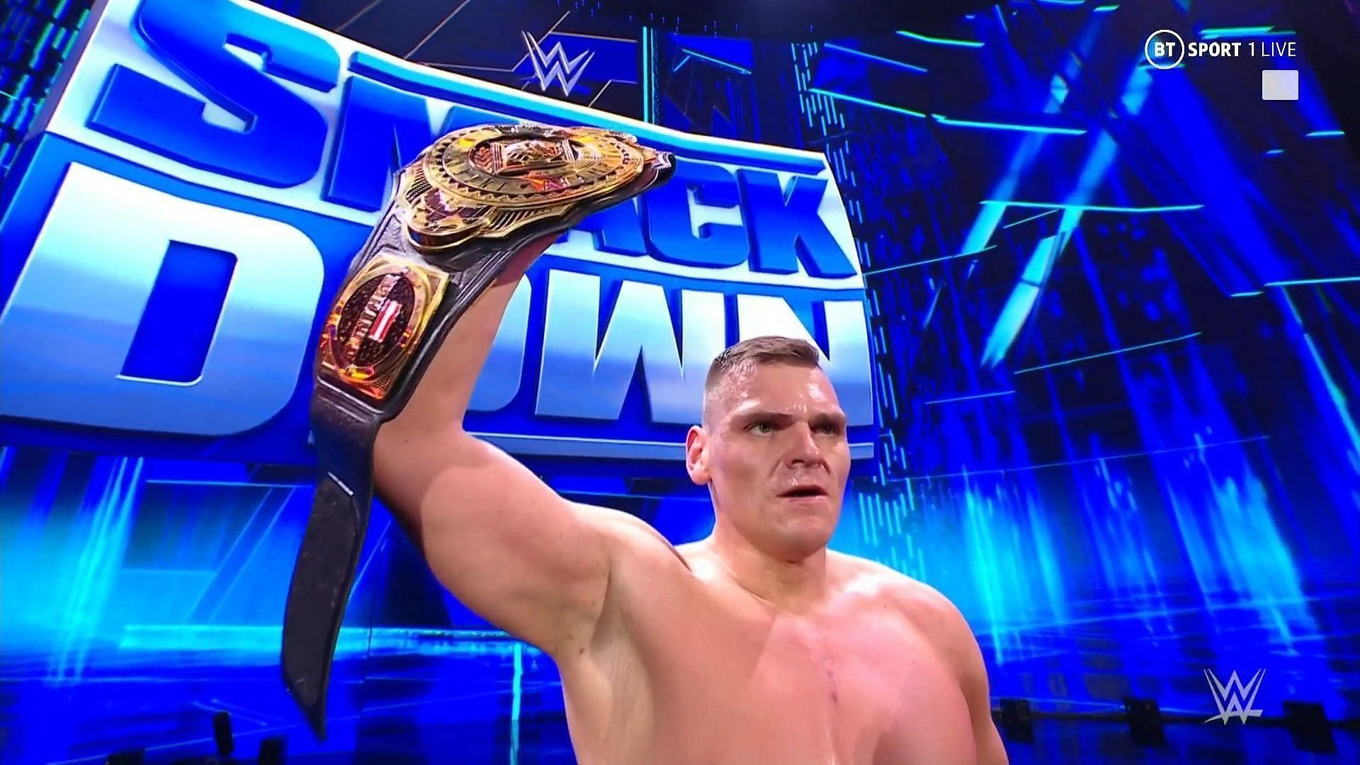 Gunther holding his Intercontinental title.