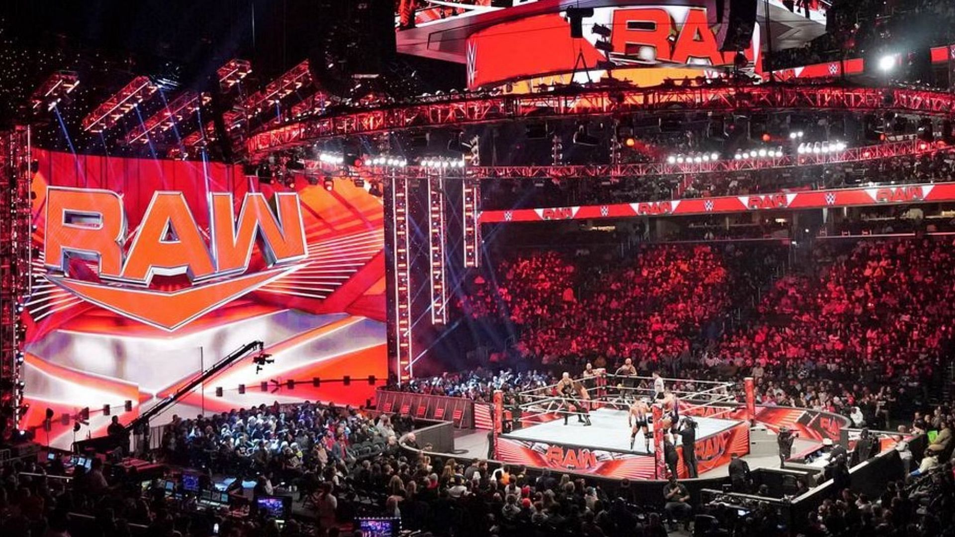 The current WWE RAW logo and set