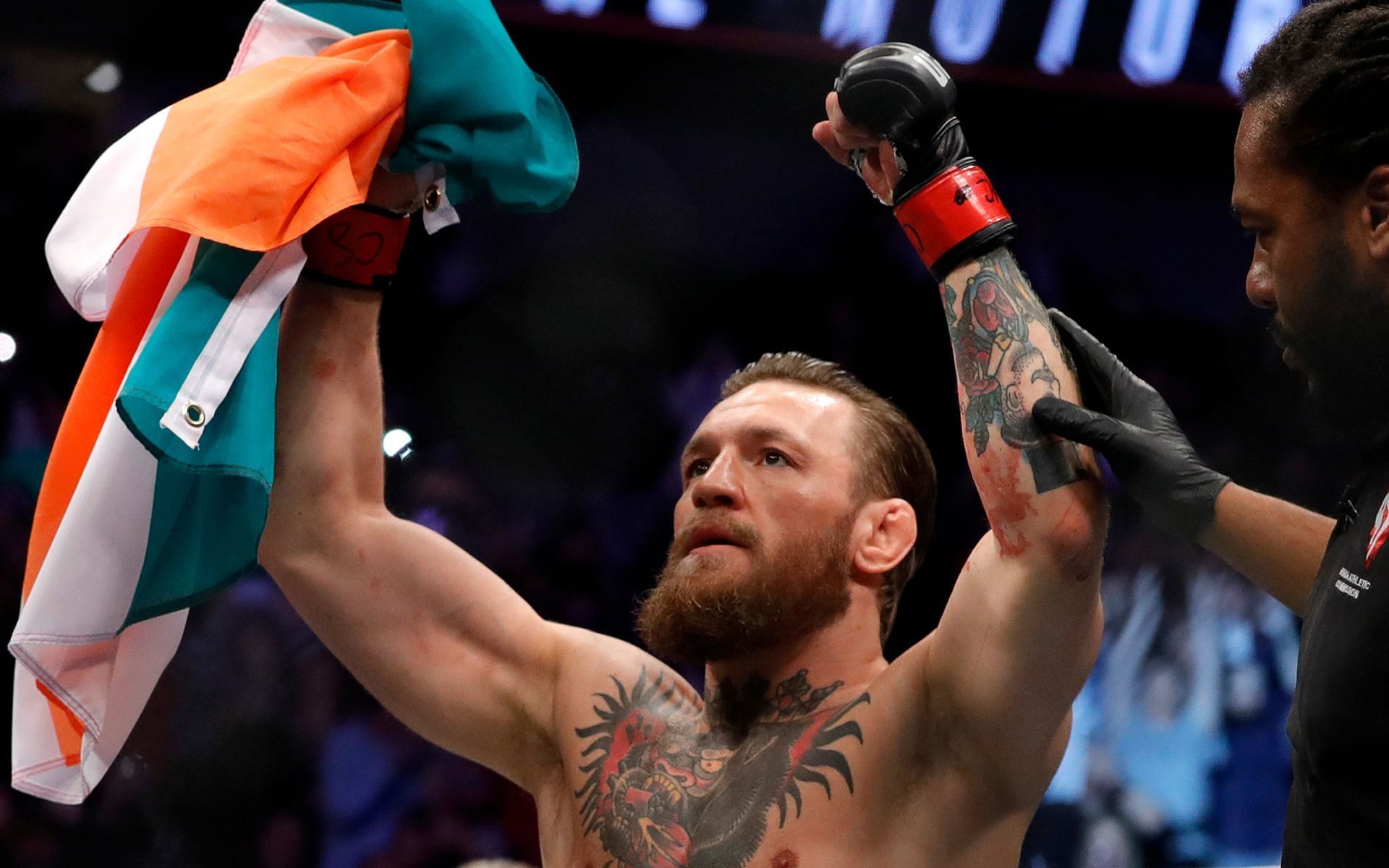 Conor McGregor declares &quot;war&quot; for Ireland [Images via: Getty]