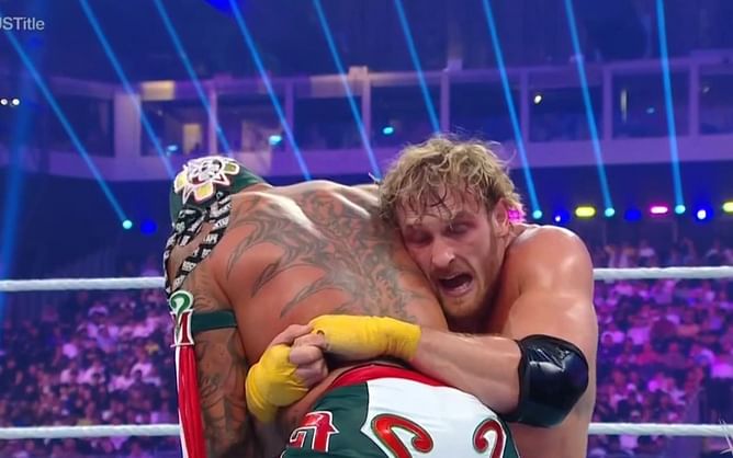 [VIDEO] Logan Paul saves Rey Mysterio from a career-ending injury at Crown Jewel 2023