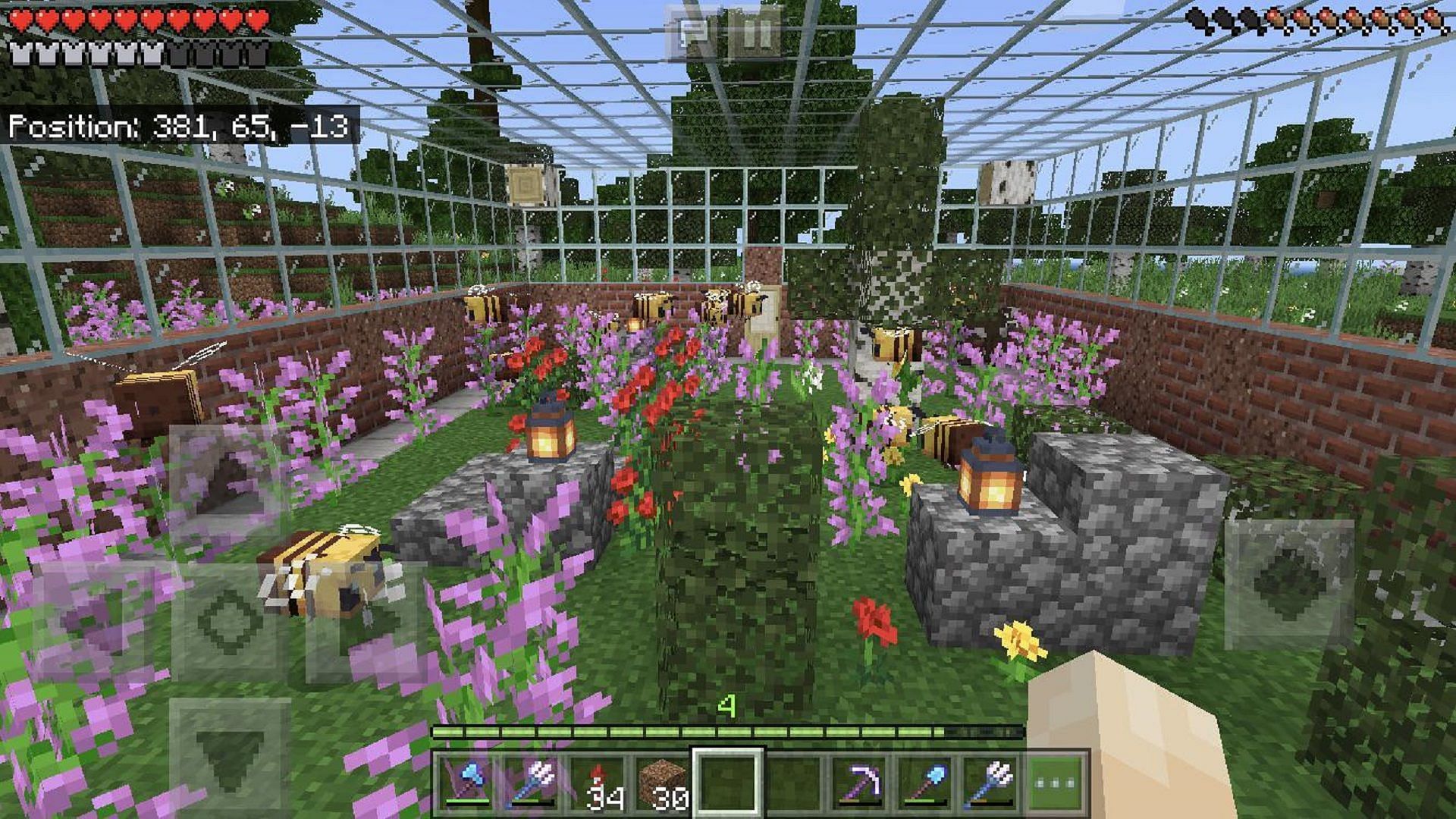 Bees can be used to easily farm a ton of honey in Minecraft (Image via PeePeeYeah/Reddit)