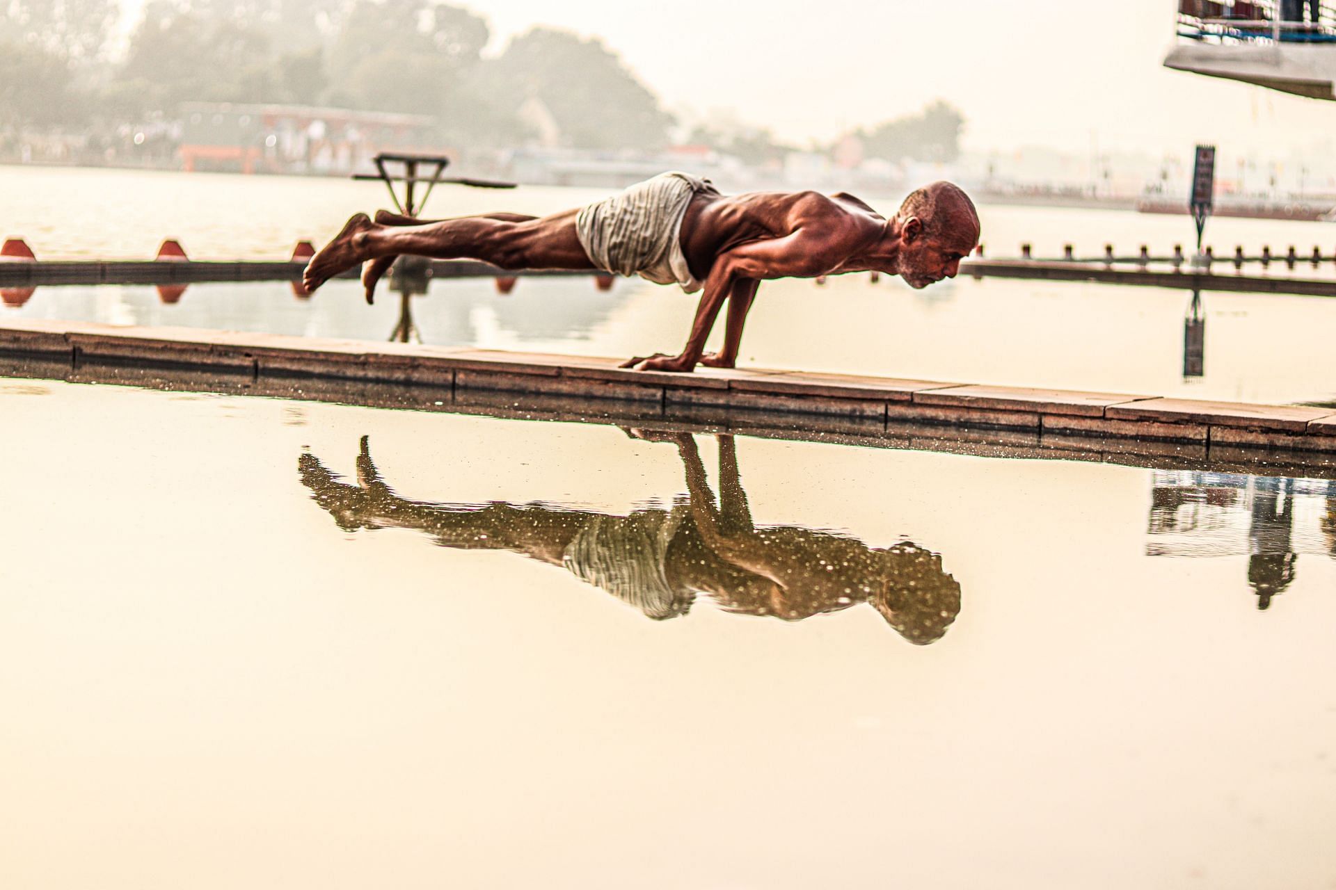 Aerobics (Image via Unsplash/Swastik Arora)