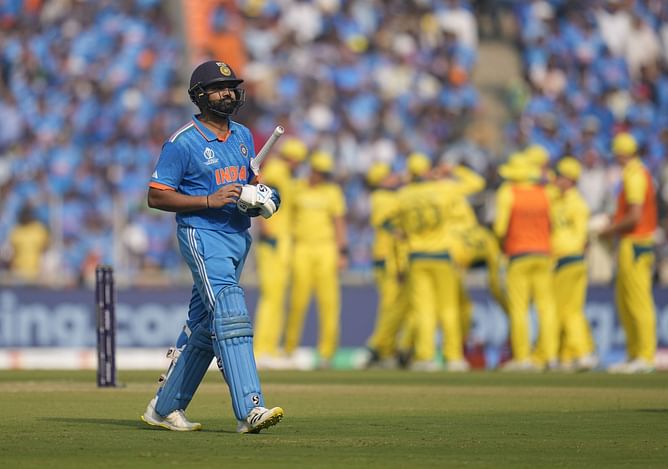 "People will question whether another shot was required" - Aakash Chopra on Rohit Sharma's dismissal in IND vs AUS 2023 World Cup final