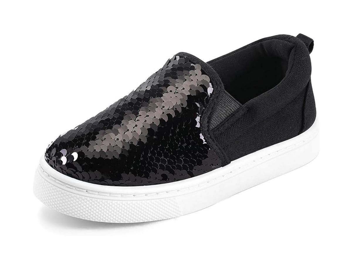 The K KomForme sneakers (Image via Amazon)