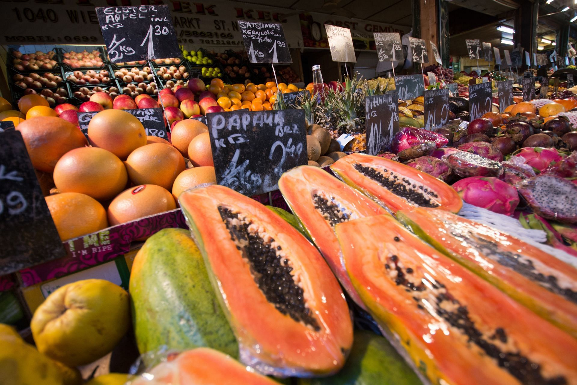 Benefits of papayas (image sourced via Pexels / Photo by picambacom)