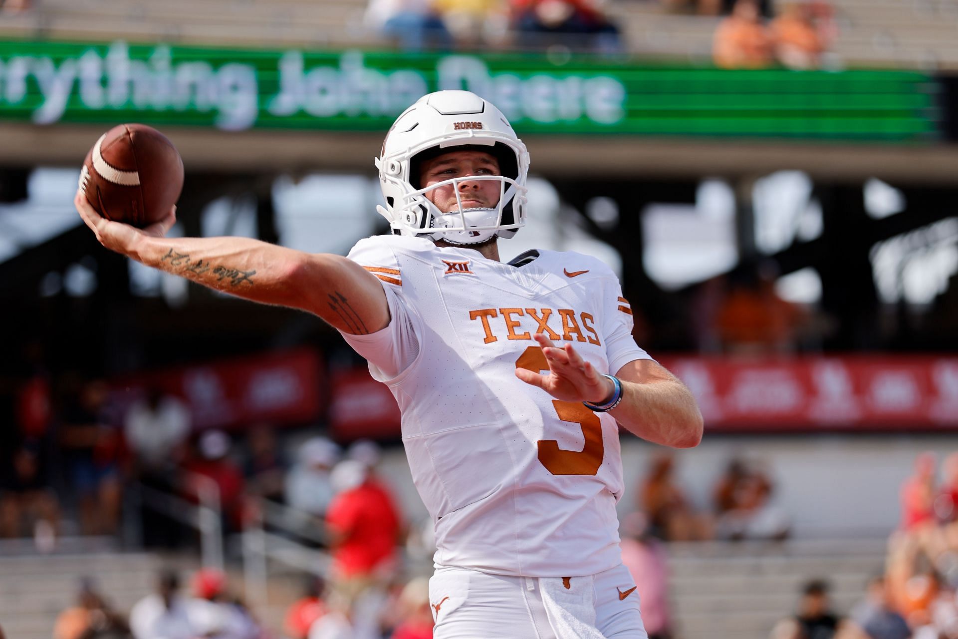 Is Quinn Ewers playing today vs. TCU? Texas QB status explored