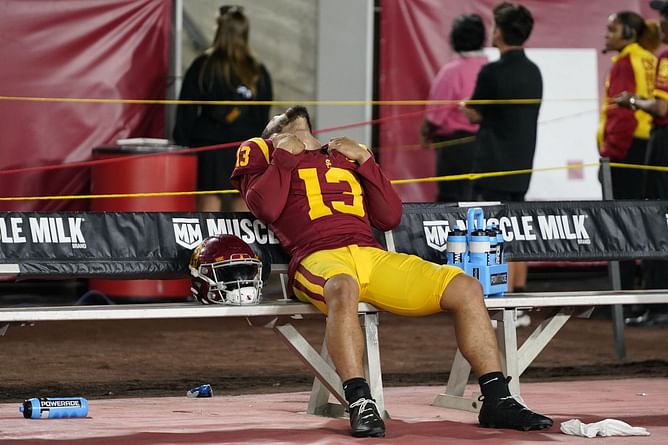 CFB fans react to Caleb Williams crying on the sidelines after frustrating loss to Washington in Week 10