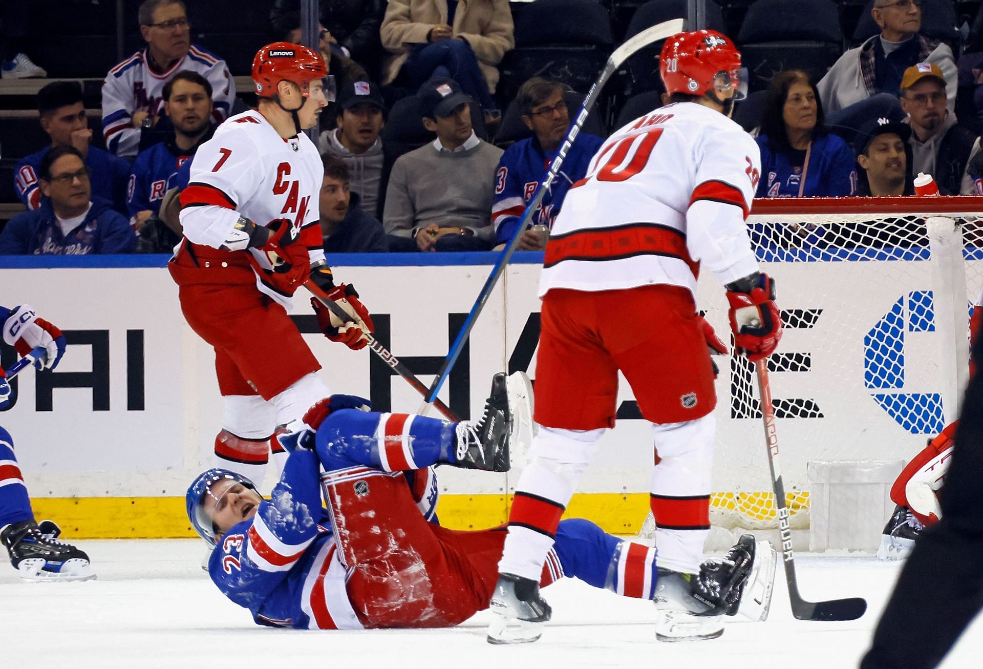 Carolina Hurricanes v New York Rangers