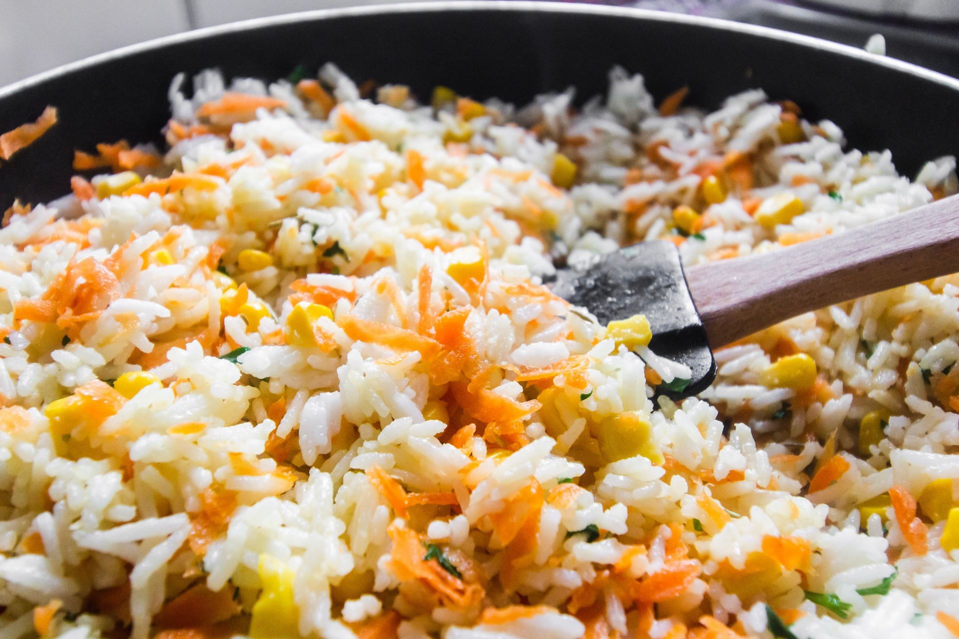 Exotic rice hack (Image via Unsplash/Louis Hansel)