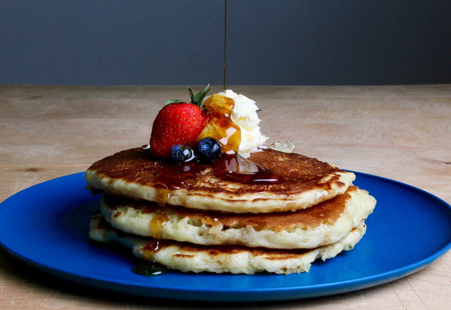 Pancakes are worst breakfast foods. (Image via Pexels/Sydney Troxell)