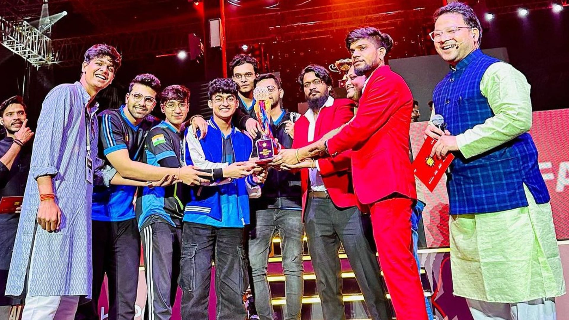 Team Soul claim Fan Favourite award at BGMI Diwali Battle (Image via Upthrust Esports)