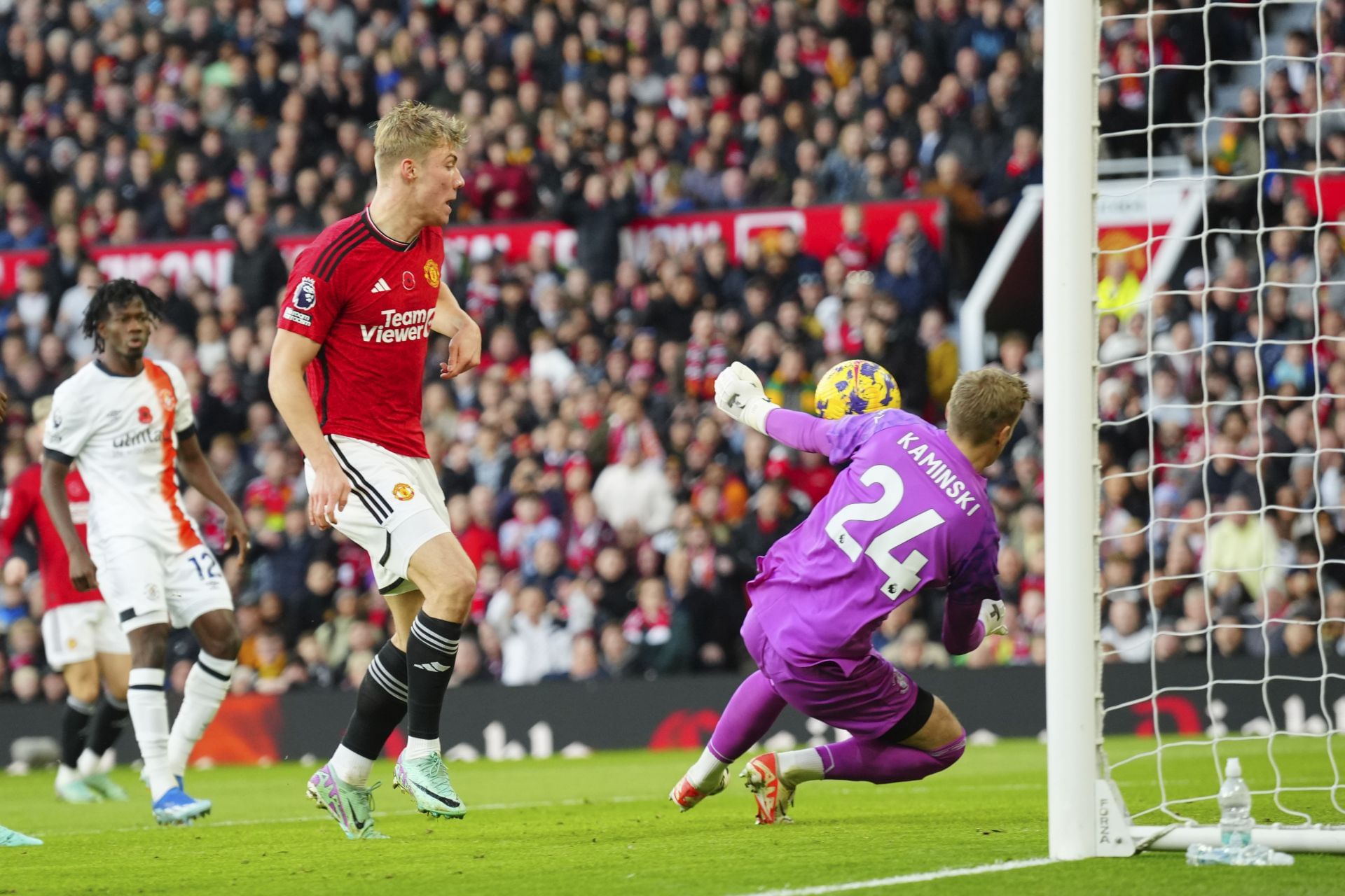 Rasmus Hojlund moved to Old Trafford this summer.