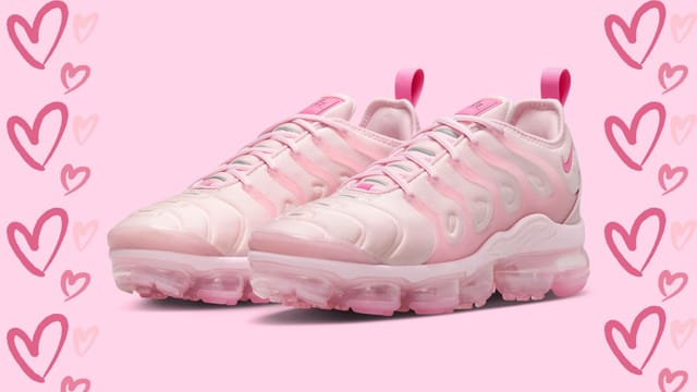 womens vapormax bubblegum