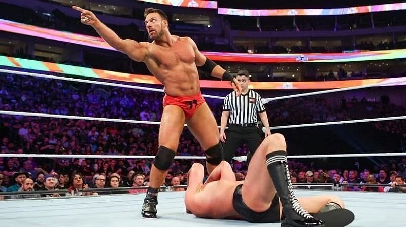 WWE SmackDown में ग्रेसन वॉलर का सामना करेंगे एलए नाइट