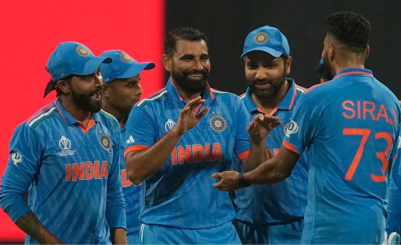 भारतीय टीम ने श्रीलंका को 302 रनों से हराया 