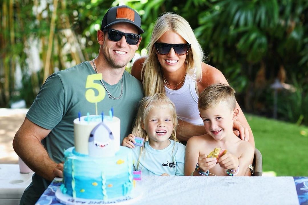 Ryan Tannehill and Lauren Tannehill with kids (Image Source: Official Instagram Handle of Ryan Tannehill)
