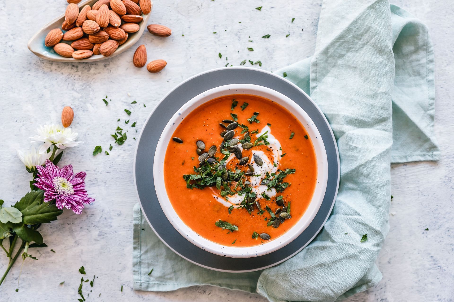 Benefits of soup (Image via Unsplash/Ella)