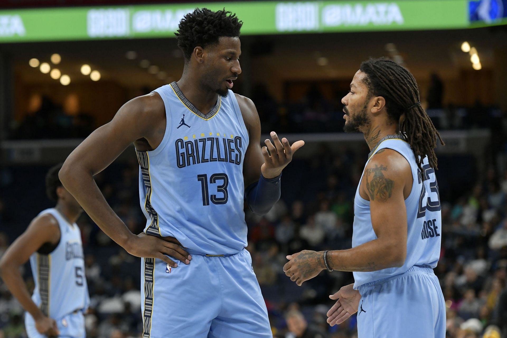 Jaren Jackson Jr. of the Memphis Grizzlies with Derrick Rose