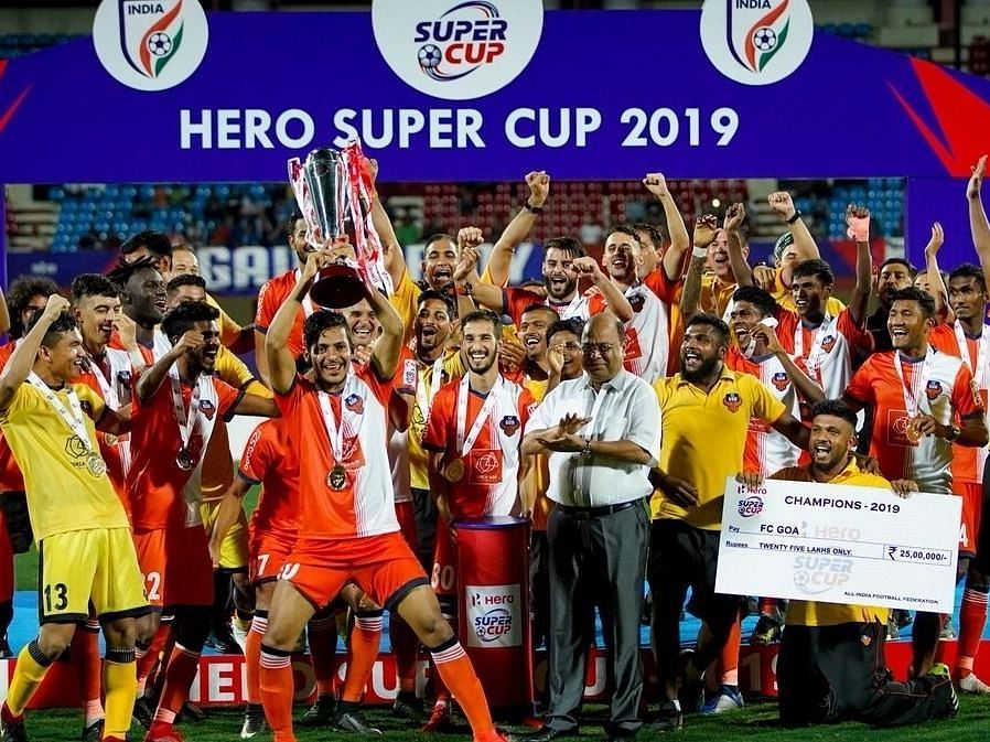 Super Cup 2019 winners FC Goa celebrate with the trophy (Image Credits: SuperCup.in)