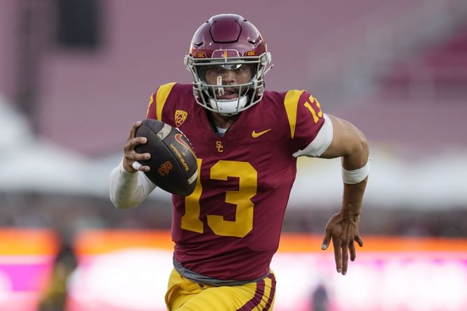 "Patrick Mahomes vibes" - Caleb Williams' gunslinger attitude breaking ankles during USC vs Washington game has CFB fans drawing comparisons