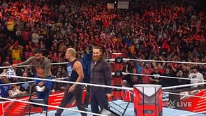 WWE Raw के मेन इवेंट में Survivor Series के लिए हील टीम ने हासिल किया एडवांटेज, रिंग में मचे जबरदस्त बवाल के बीच हुई बहुत बड़ी घोषणा