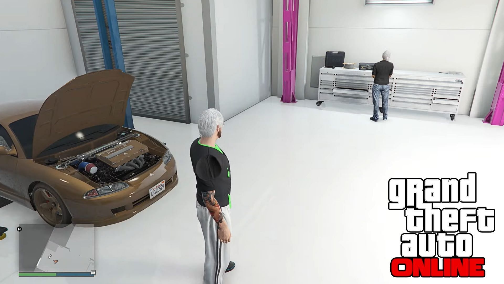SuperXee Glitches using the Auto Shop money glitch in GTA Online (Image via YouTube)
