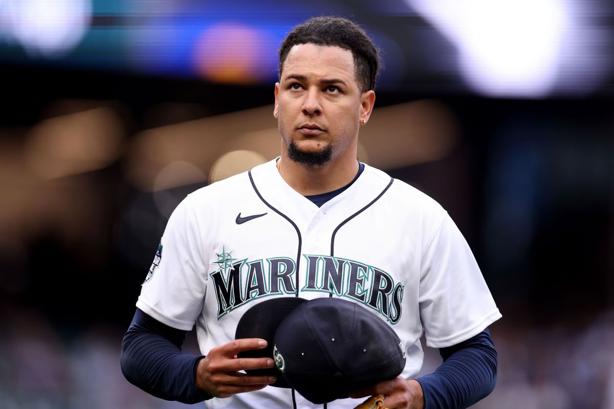 What is Luis Castillo Contract?