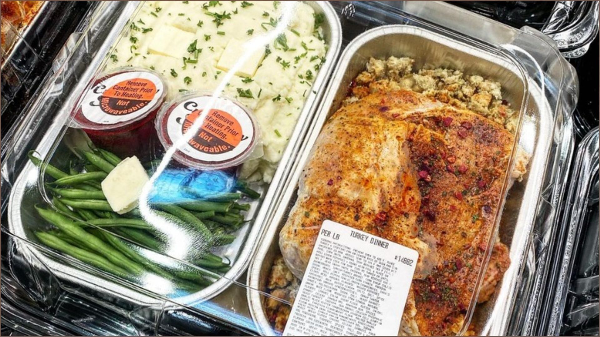 Costco starts selling new pre-made Thanksgiving dinner kits (Image via Costco Deals on Facebook)