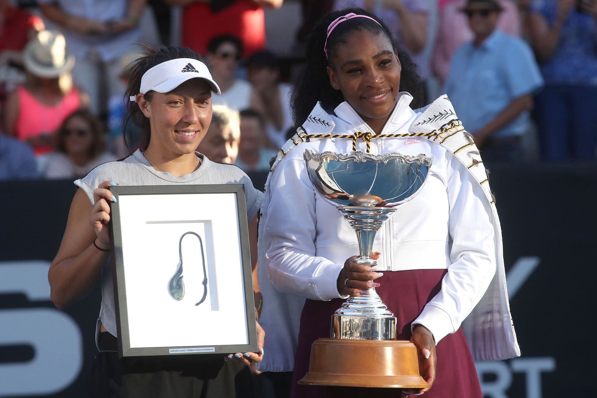 Jessica Pegula and Serena Williams at the 2020 Women&#039;s ASB Classic