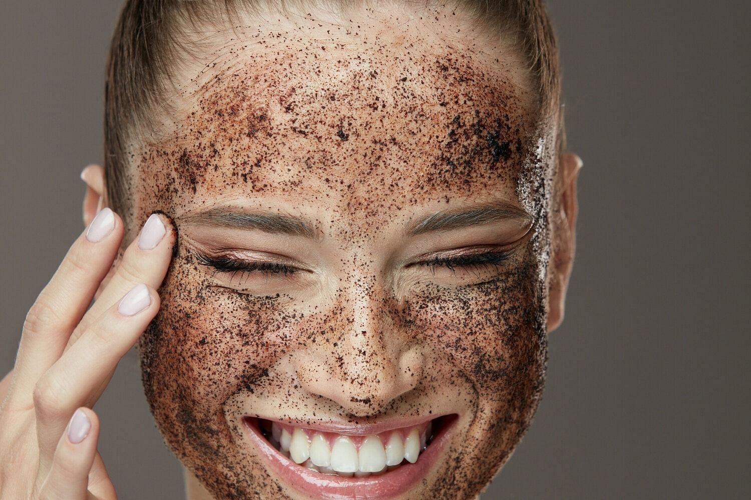 Natural exfoliators for face (Image via Getty Images)