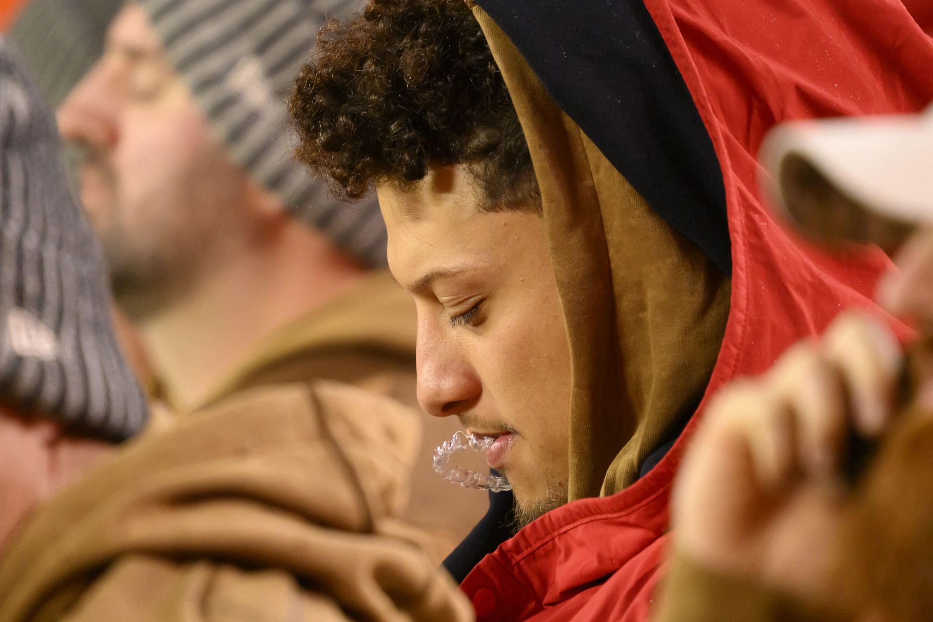 Patrick Mahomes on the bench during Eagles vs Chiefs