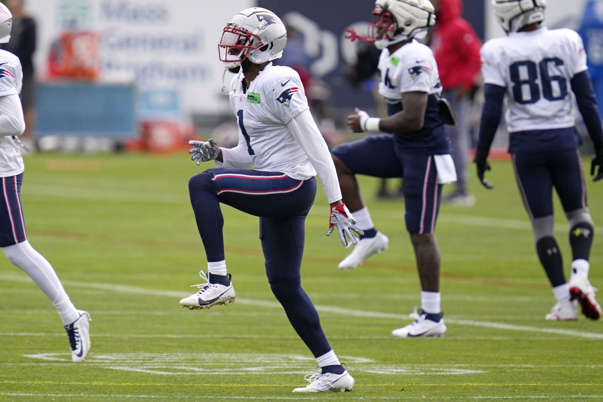 DeVante Parker injury update: Latest on Patriots WR for Week 9 Fantasy ...