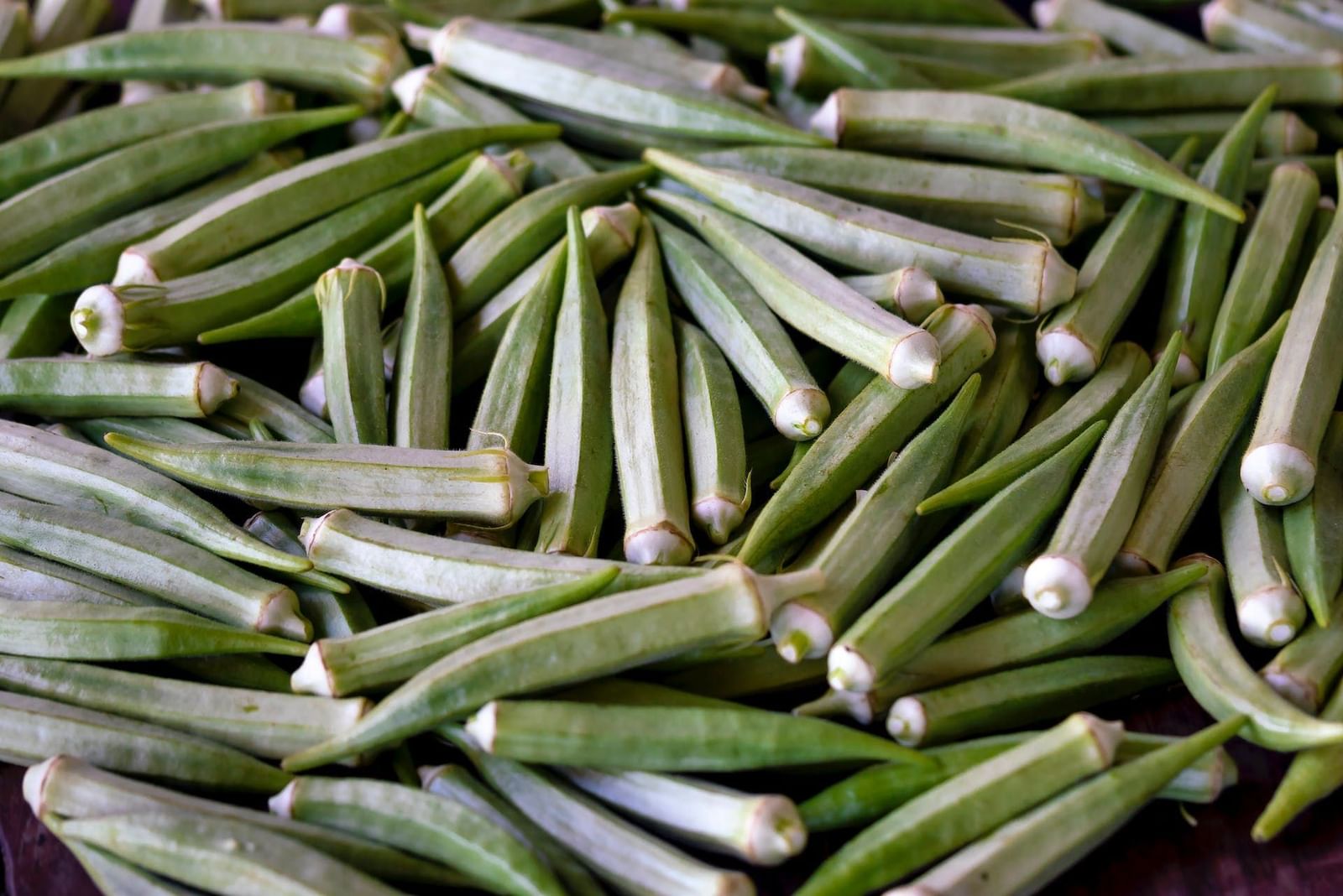 Here Are 6 Major Benefits Of Drinking Okra Water In The Morning