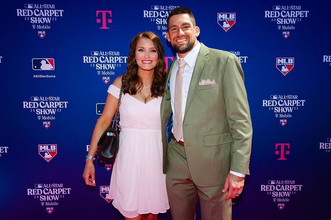 Nathan Eovaldi with his wife Rabekah Wilkinson Eovaldi. Source: Rabekah&rsquo;s official&nbsp; Instagram page/@bekahspinkaproncakes